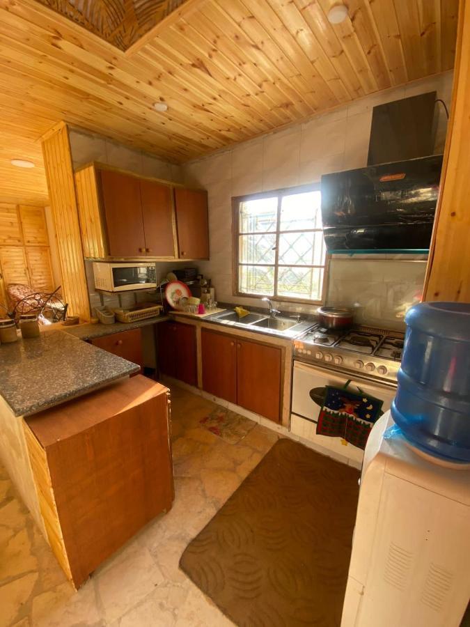 Gasthaus Oak Farm مزرعة الملّول ‘Ajlūn Exterior foto